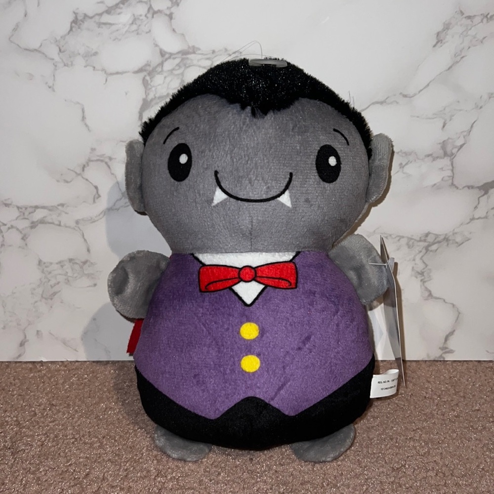 NWT 8” squeaky vampire Dog plushie toy